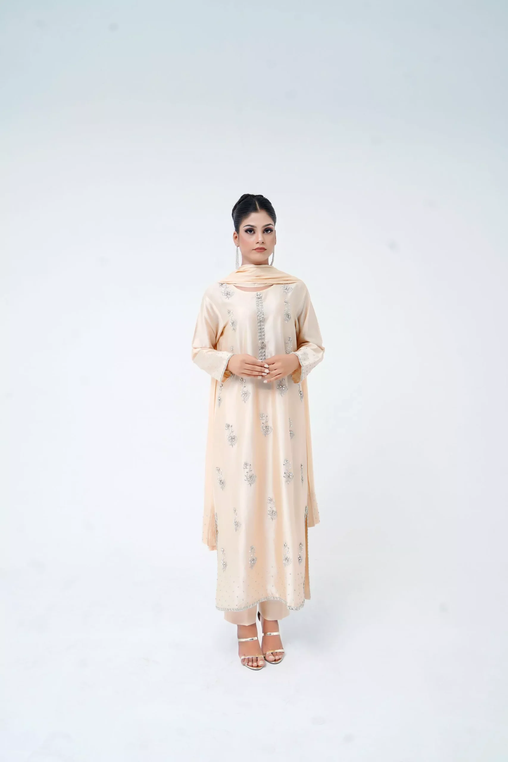 Royale – Ivory 2